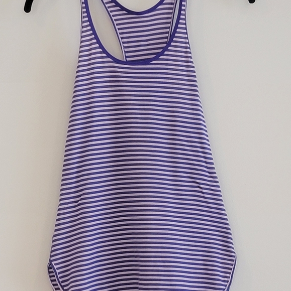 Lululemon tank - Picture 1 of 2
